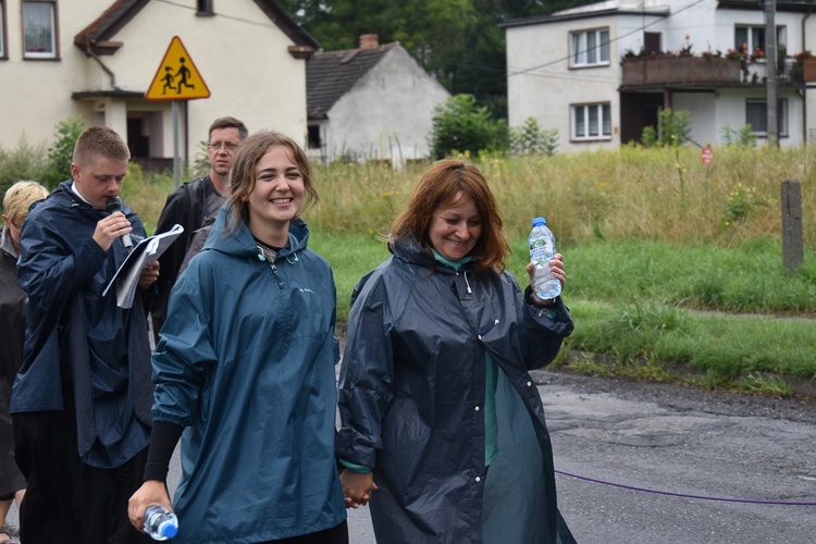 XVIII PPDŚ na Jasną Górę- dzień 5 - Popielów-Laskowice