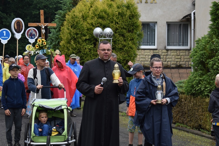 XVIII PPDŚ na Jasną Górę- dzień 5 - Popielów-Laskowice