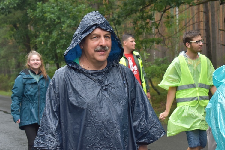 XVIII PPDŚ na Jasną Górę- dzień 5 - Popielów-Laskowice