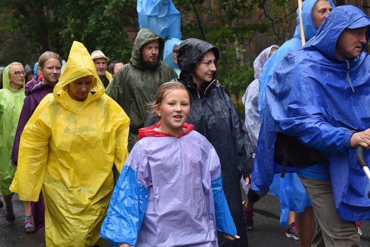 XVIII PPDŚ na Jasną Górę- dzień 5 - Popielów-Laskowice