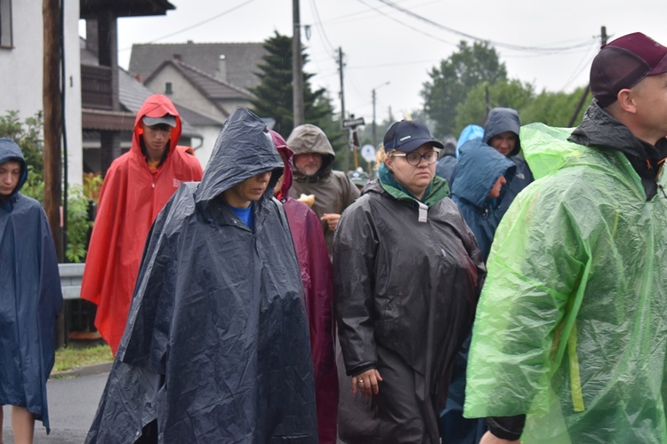 XVIII PPDŚ na Jasną Górę- dzień 5 - Popielów-Laskowice