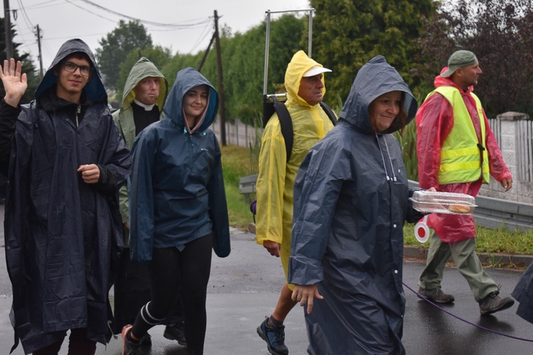 XVIII PPDŚ na Jasną Górę- dzień 5 - Popielów-Laskowice