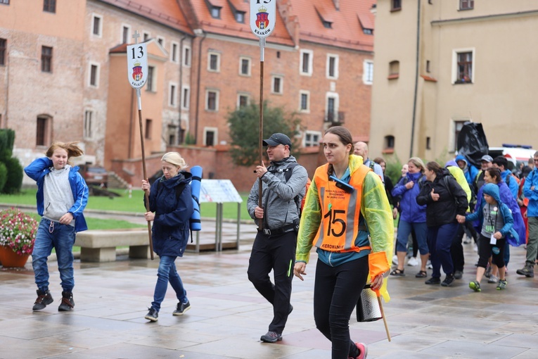 Wyjście 41. Pieszej Pielgrzymki Krakowskiej z Wawelu na Jasną Górę