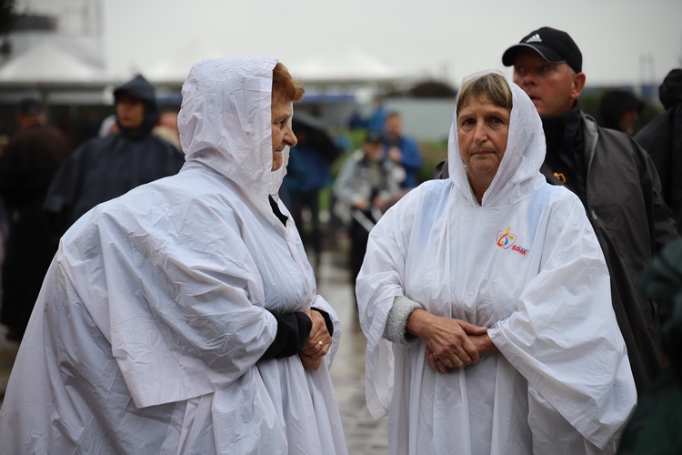 Wyjście 41. Pieszej Pielgrzymki Krakowskiej z Wawelu na Jasną Górę