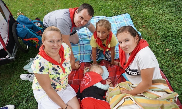 Rybnik. Pielgrzymi w drodze do Matki Bożej