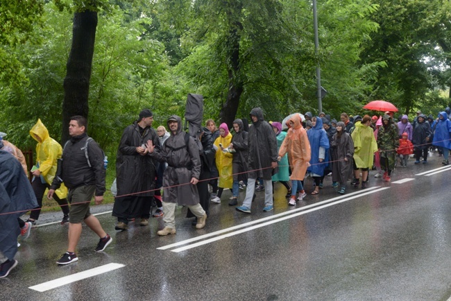 Wyjście pielgrzymki z Radomia na Jasną Górę