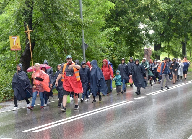 Wyjście pielgrzymki z Radomia na Jasną Górę