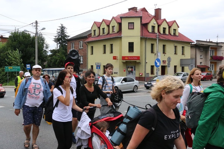 Pielgrzymi ze Skawiny w Liszkach 2021