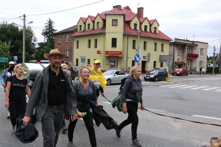 Pielgrzymi ze Skawiny w Liszkach 2021