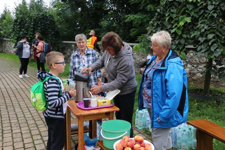 Pielgrzymi ze Skawiny w Liszkach 2021