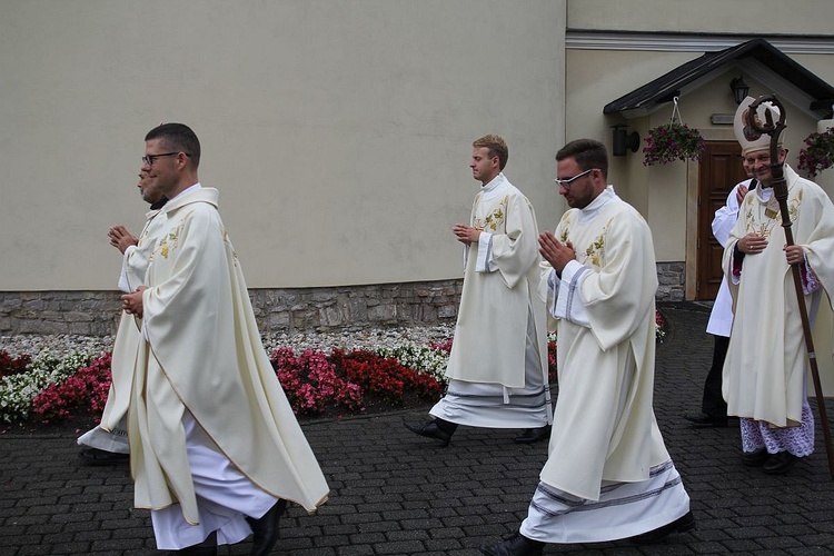 30. Piesza Pielgrzymka Diecezji Bielsko-Żywieckiej na Jasną Górę - Msza św. w Hałcnowie