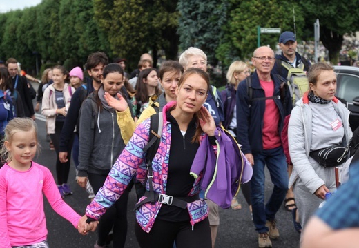 Grupa 3 z ks. Marcinem Pomperem - z Bielska-Białej na Jasną Górę 2021 