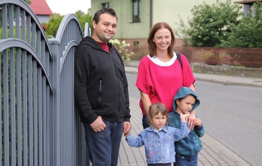 Postój pielgrzymów jasnogórskich z Hałcnowa w Bielanach - 2021