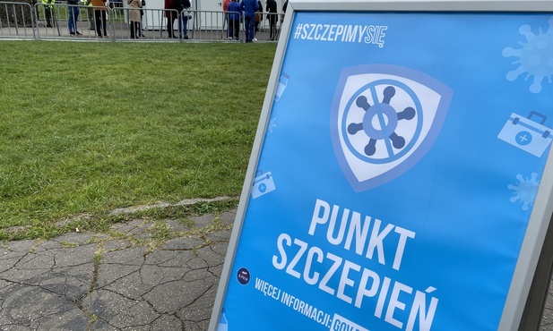 Mobilne punkty szczepień w parafiach