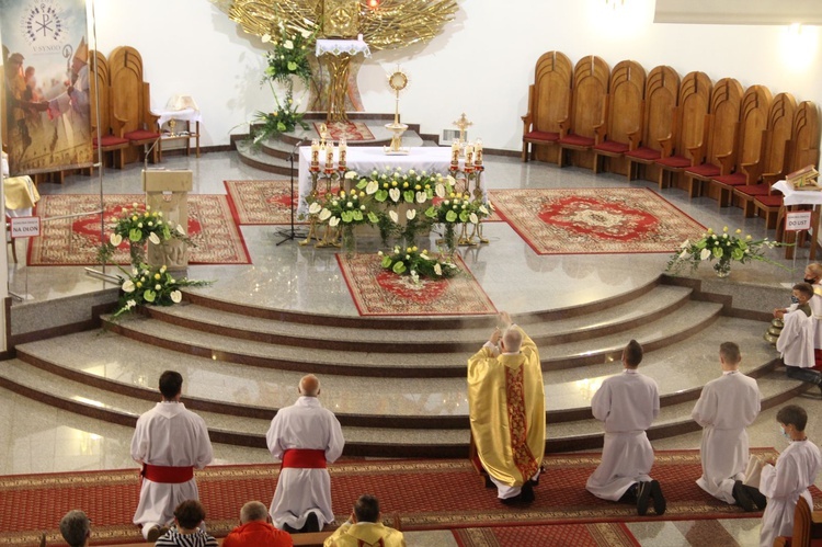 Koszyce Wielkie. Rozpoczęcie dziękczynienia za 40 lat istnienia parafii