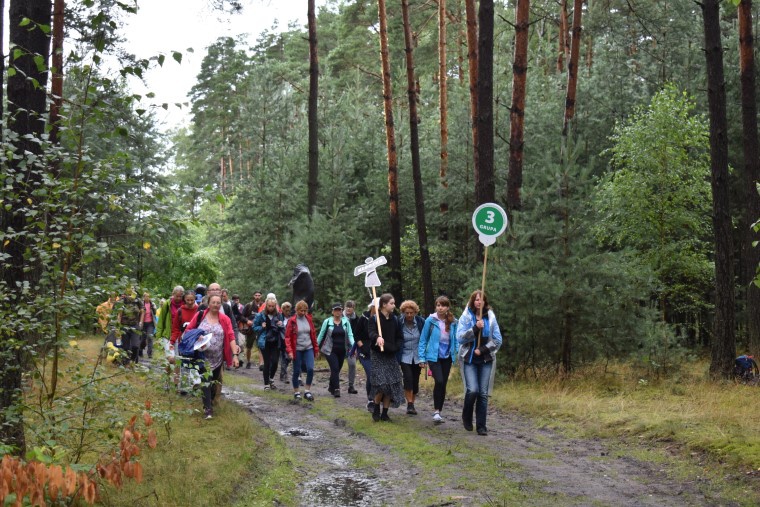 XVIII PPDŚ na Jasną Górę - dzień 6 - Laskowice-Łomnica