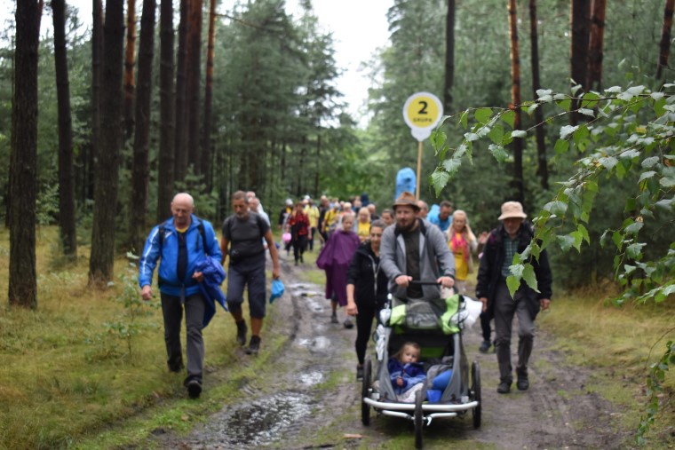 XVIII PPDŚ na Jasną Górę - dzień 6 - Laskowice-Łomnica