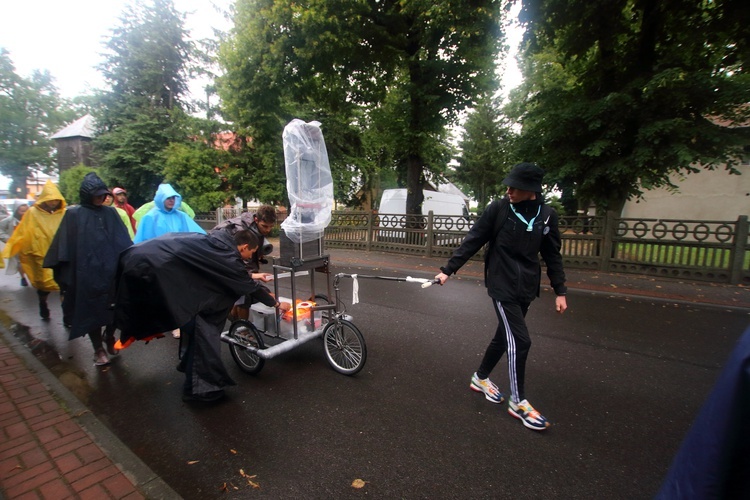 XXIX Elbląska Pielgrzymka Piesza. W trasie