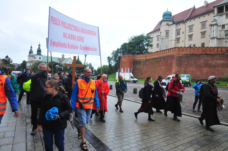 Wyjście 41. Pieszej Pielgrzymki Krakowskiej z Wawelu na Jasną Górę cz. 2