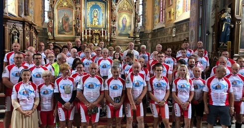 Już po raz 13. odbyła się Góralska Pielgrzymka Rowerowa z Giewontu na Hel.