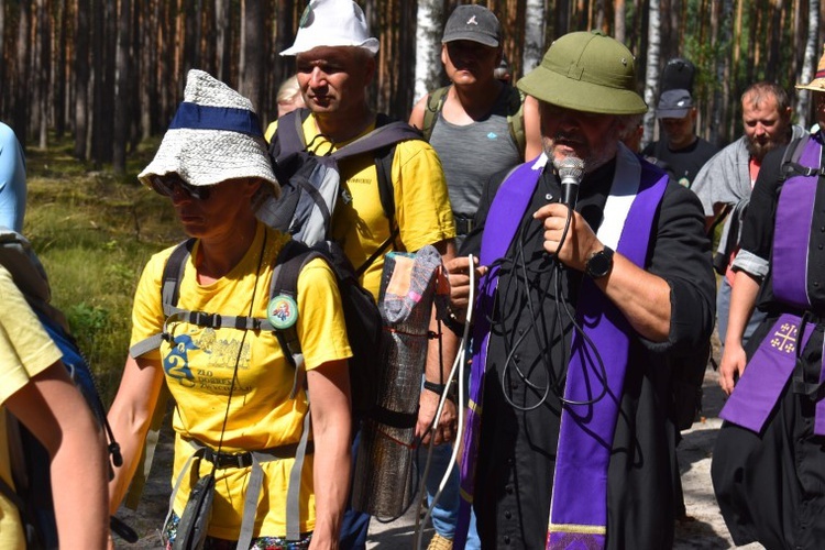 XVIII PPDŚ na Jasną Górę - dzień 7 - Łomnica-Cisie