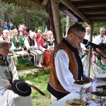 Msza św. na Polanie Rusnakowej pod Turbaczem w Gorcach 