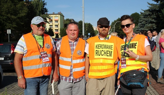 Ekipa kierujących ruchem na pielgrzymce oświęcimskiej zabrała ze sobą na Jasną Górę nie tylko swoje intencje, ale i tych, którzy ich o modlitwę prosili.