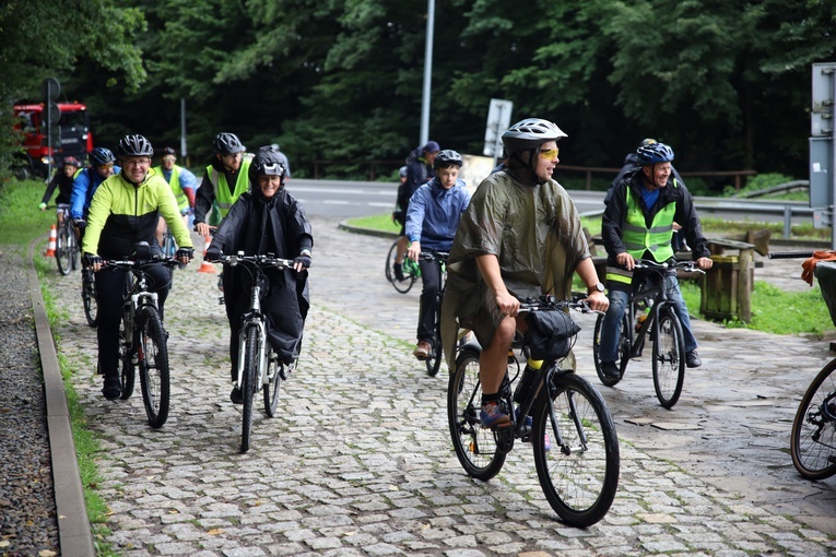 Z Kąclowej na Jasną Górę