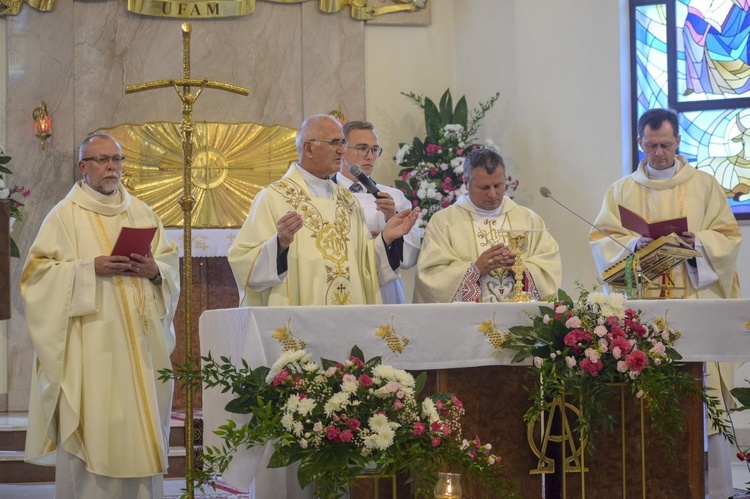 Tylmanowa. Msza dziękczynna za posługę ks. Mroczka