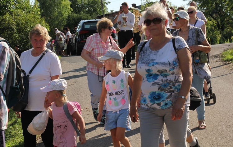 265. Ślubowana piesza pielgrzymka ze Skoczowa do Bielowicka - 2021