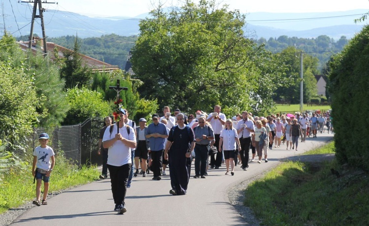 265. Ślubowana piesza pielgrzymka ze Skoczowa do Bielowicka - 2021