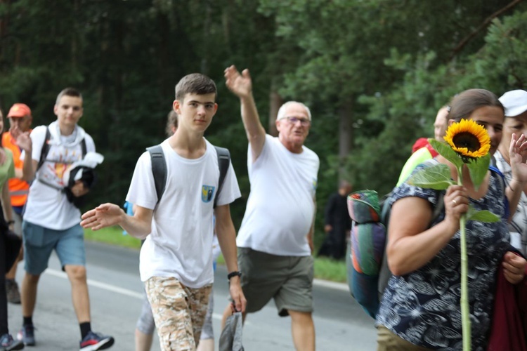 19. Pielgrzymka Dekanatu Czechowickiego na Jasną Górę - na trasie