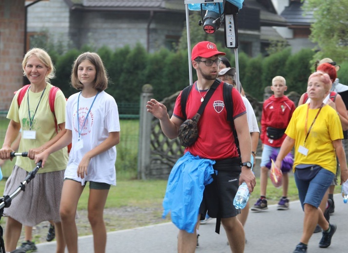 19. Pielgrzymka Dekanatu Czechowickiego na Jasną Górę - na trasie