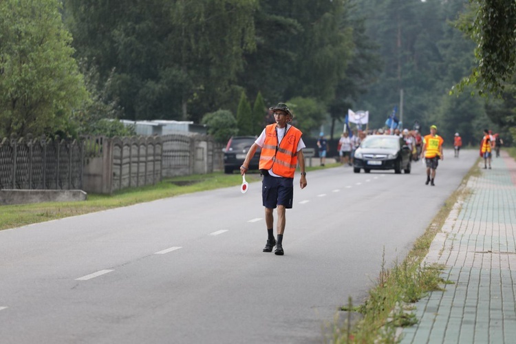 19. Pielgrzymka Dekanatu Czechowickiego na Jasną Górę - na trasie