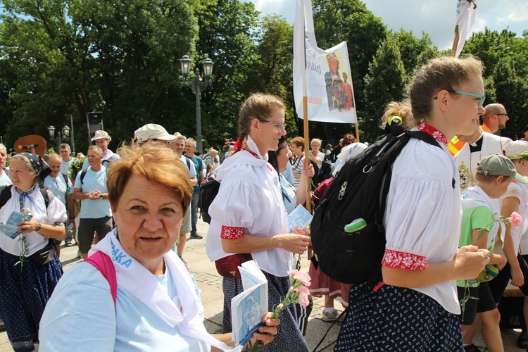 Powitanie pieszej pielgrzymki z Istebnej na Jasnej Górze - 2021