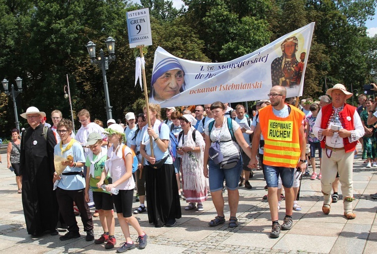 Powitanie pieszej pielgrzymki z Istebnej na Jasnej Górze - 2021