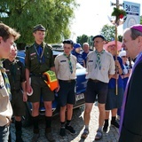 Abp Tadeusz Wojda na trasie pieszych pielgrzymek na Jasną Górę