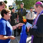 Abp Tadeusz Wojda na trasie pieszych pielgrzymek na Jasną Górę