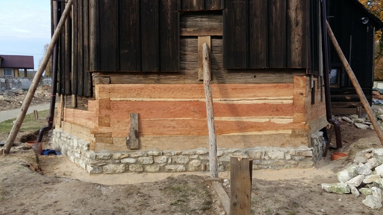 Remont objął wszystkie części posadowienia kościoła.