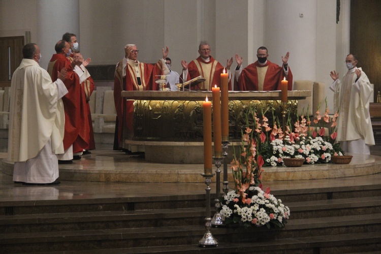 Katowice. Święto Wojska Polskiego w katedrze