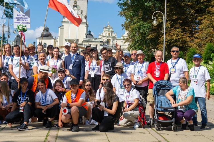 Piesza Pielgrzymka Diecezji Zielonogórsko-Gorzowskiej w obiektywie