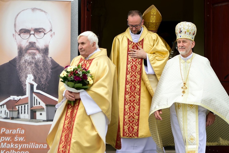 Zagaje. Poświęcenie kościoła