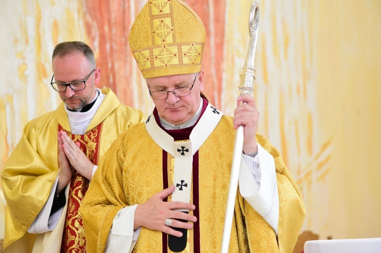 Zagaje. Poświęcenie kościoła