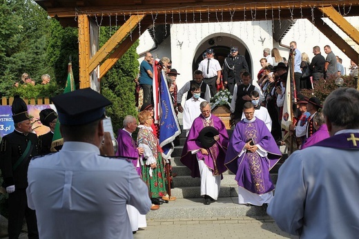 Uroczystości pogrzebowe śp. ks. kan. Wojciecha Janke w Lalikach