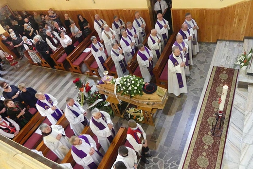 Uroczystości pogrzebowe śp. ks. kan. Wojciecha Janke w Lalikach