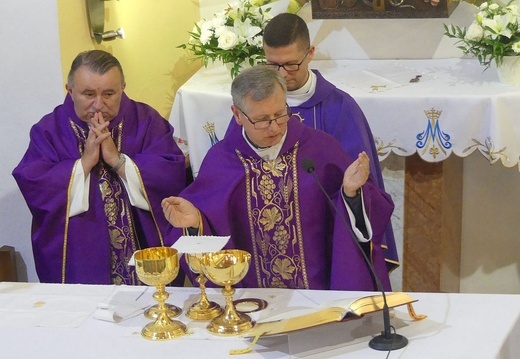 Uroczystości pogrzebowe śp. ks. kan. Wojciecha Janke w Lalikach