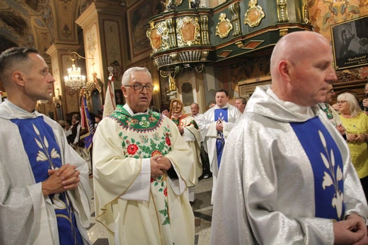 Abp Grzegorz Ryś na nabożeństwie fatimskim z góralami w Rychwałdzie