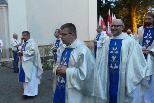 Abp Grzegorz Ryś na nabożeństwie fatimskim z góralami w Rychwałdzie