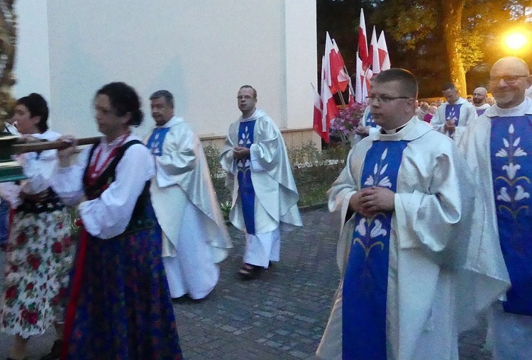 Abp Grzegorz Ryś na nabożeństwie fatimskim z góralami w Rychwałdzie