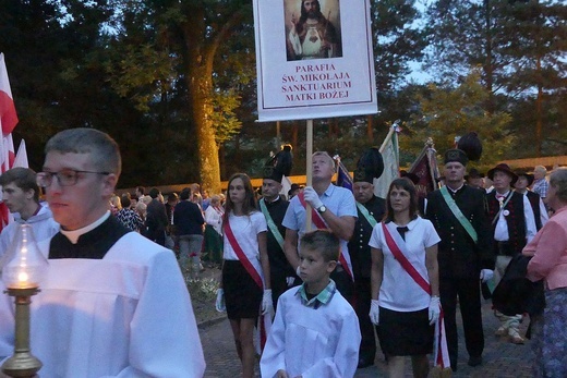 Abp Grzegorz Ryś na nabożeństwie fatimskim z góralami w Rychwałdzie